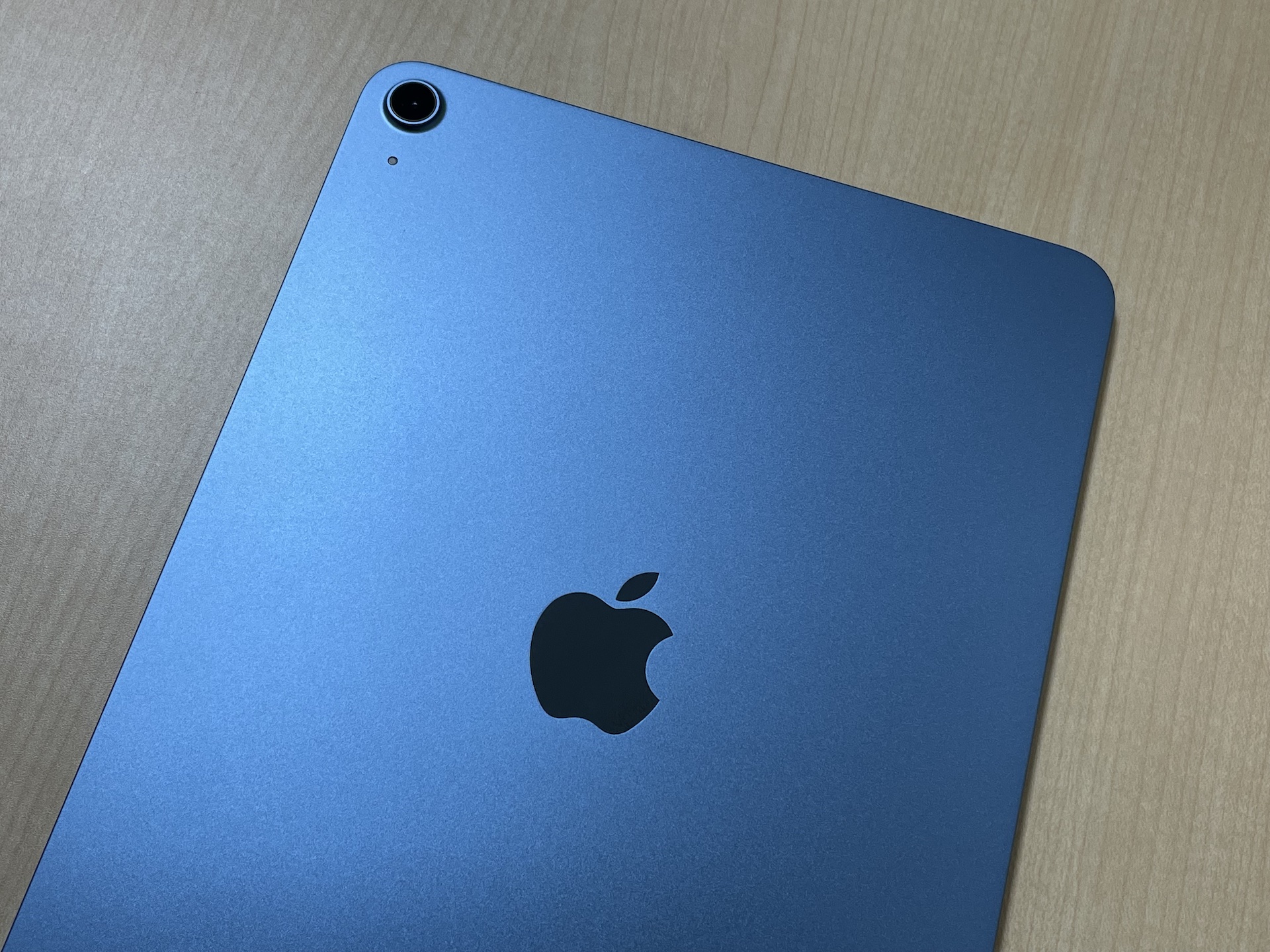 iPad Air5を1日使っての感想。M1チップ搭載でサクサク動く。ブルーが ...