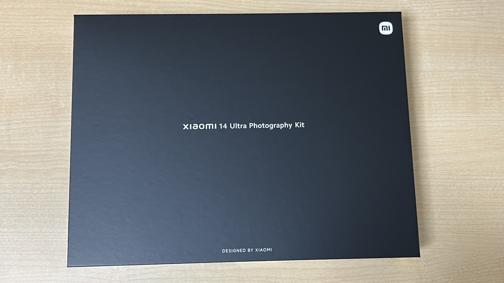 Xiaomi 14 Ultra、Photography Kitのパッケージ