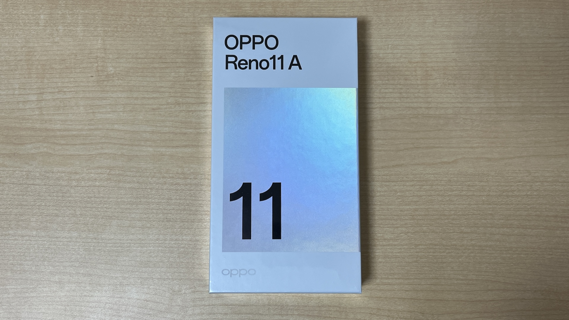 OPPO Reno11 Aの外箱、パッケージ