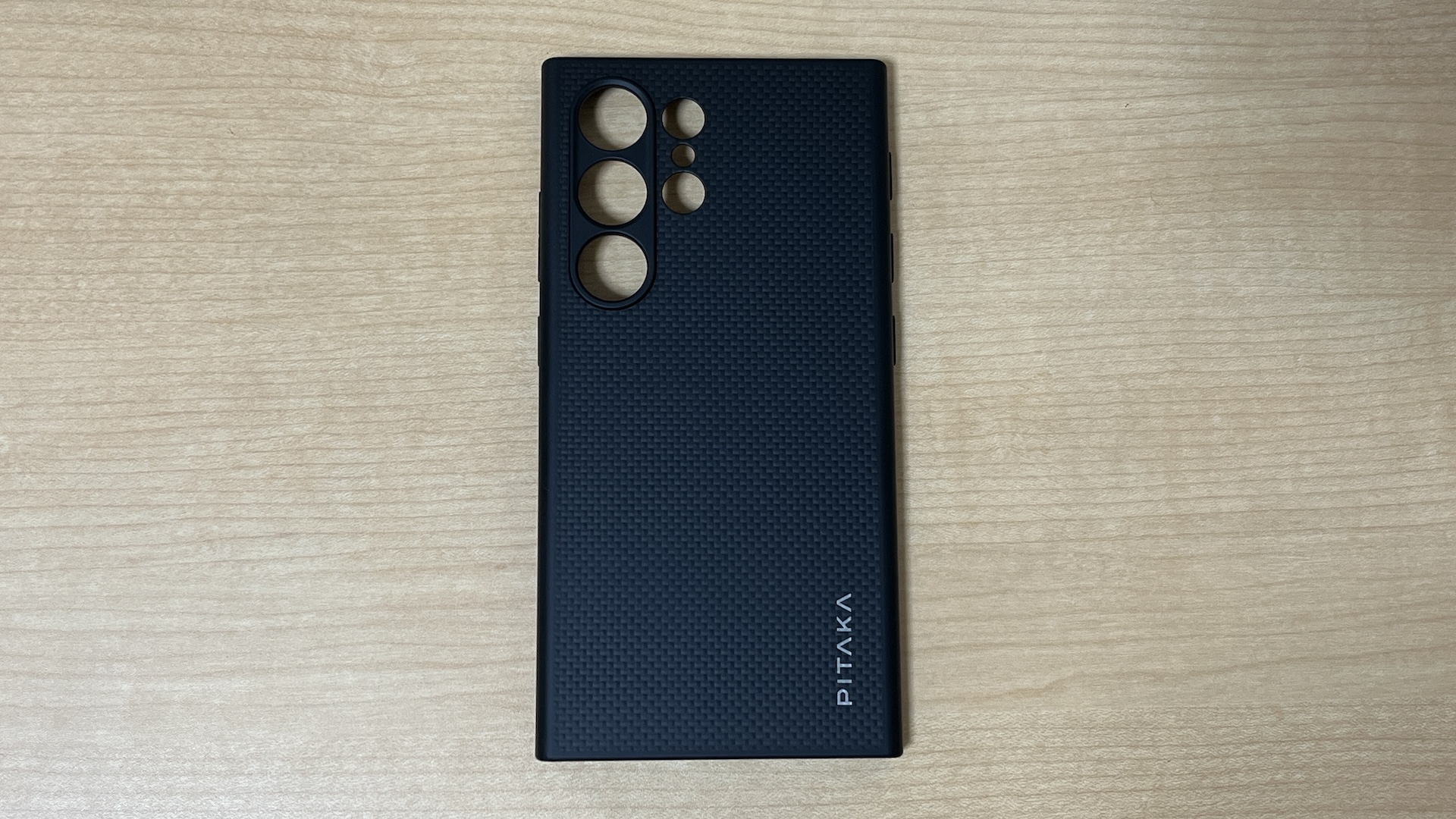 Galaxy S24 Ultra、PITAKA PinButtonケース