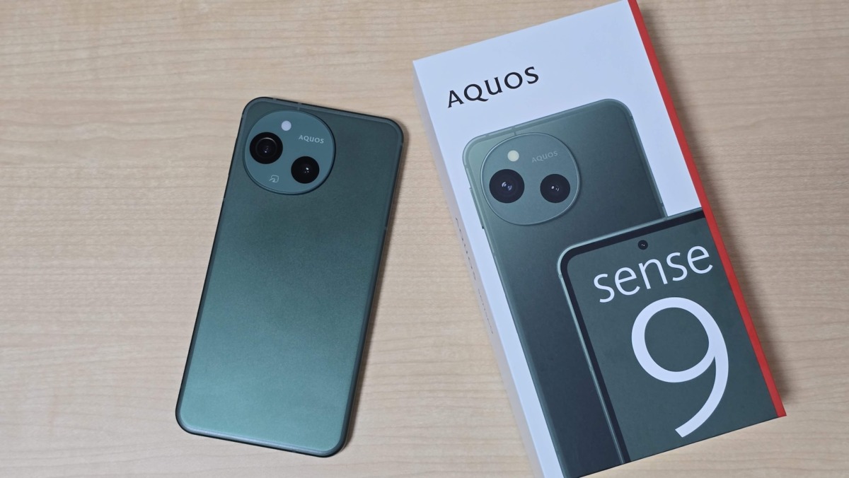 AQUOS sense9